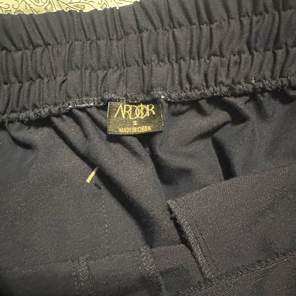 Women's Navy V-Neck Scrub Top and Drawstring Pants Set - Unbranded - Picture 5 of 7